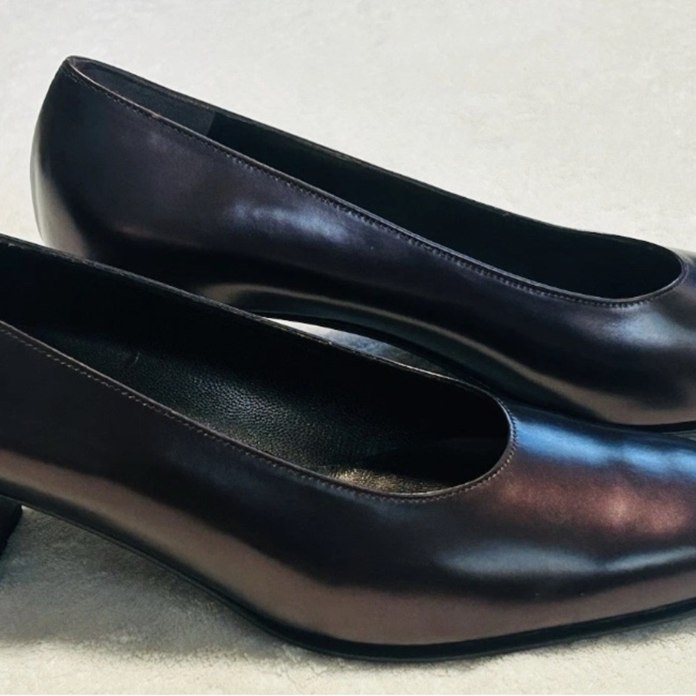 Salvatore Ferragamo Bronze Pumps Hammered Heel Women’s Size 9AA